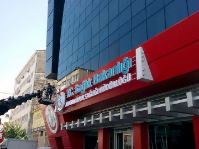 sağlık bakanlığı dış cephe cam temizleme